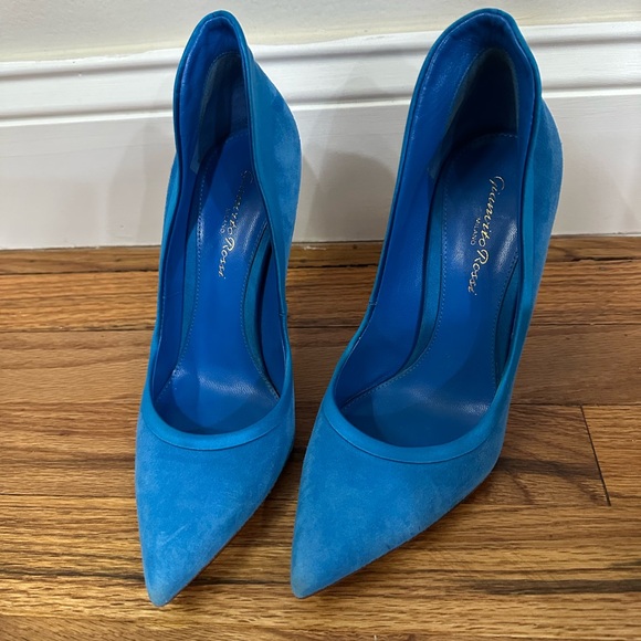 Gianvito Rossi Vibrant Blue Heels - Picture 6 of 6